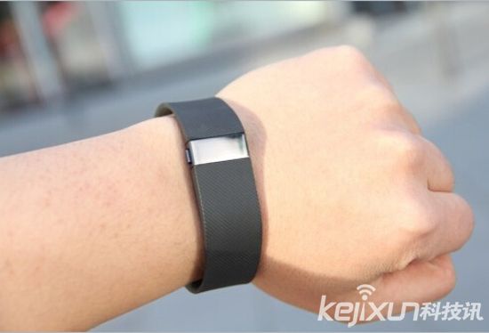 Fitbit Charge体验 设计时尚功能仍需完善