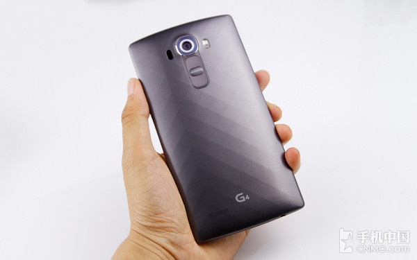 独特的纤薄微弯曲设计_LG G4第4张图