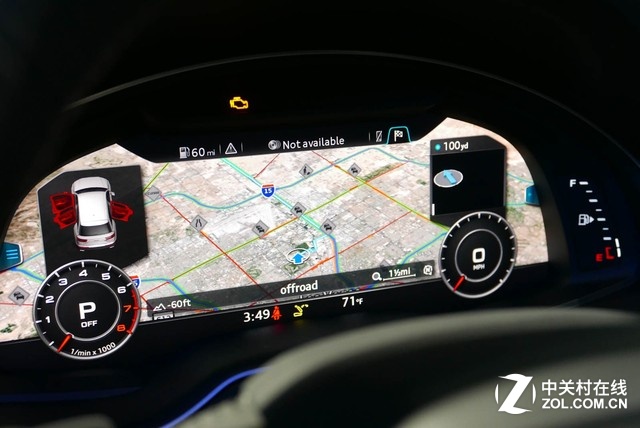 在汽车领域，高通其实也布局很久。今年展前发布会上推出基于820A和820Am芯片的汽车芯片，能够直接给汽车提供导航、移动连接、多屏幕显示以及智能驾驶功能。现场战士的奥迪Q7里面四块屏幕都由高通芯片驱动。