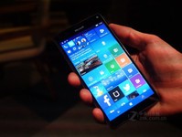 只能呵呵 Lumia 950/XL不支持手套模式