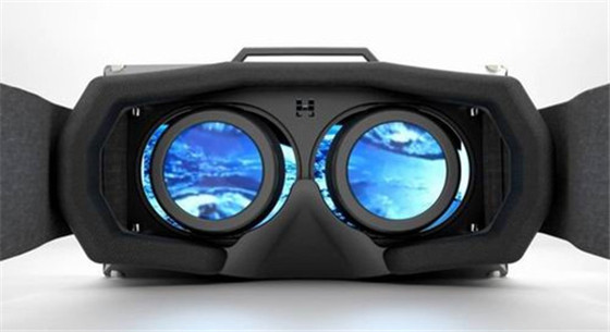 全球首台Oculus Rift消费版收货啦：创始人送货上门