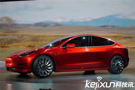 特斯拉愚人节发布Model 3：Model S可能要卖不动了