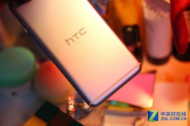 探索高雅的金属艺术 HTC One X9图赏