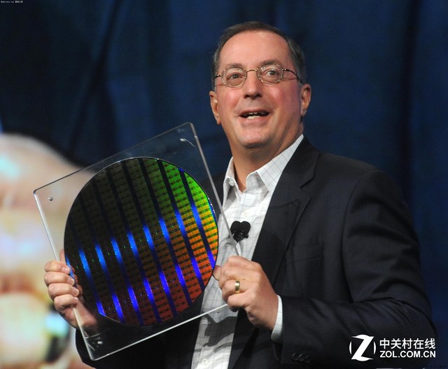Intel改变战略模式 摩尔定律即将终结？ 