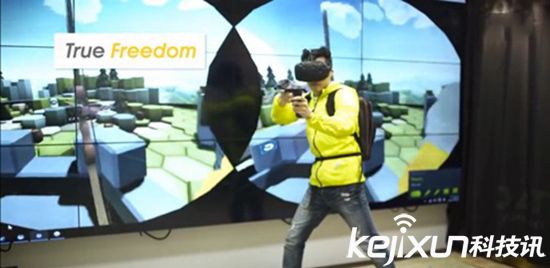 VR眼镜便携式PC背包来袭 移动高效VR初显现