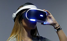 无人机与VR跨界融合 恐高症还是不要玩了