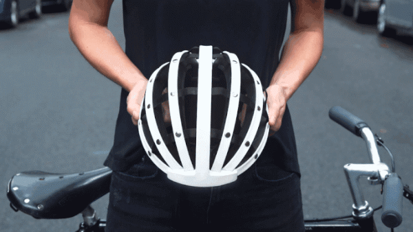 通风且便携 这款可折叠头盔会让你爱上骑行