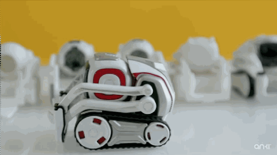 Cozmo机器人体验 好迷你的人工智能玩具