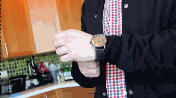Chronos小装置能让你的“爱表”秒变智能手表