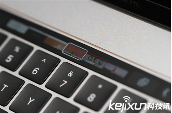 安上它 旧版MacBook Pro用户也能用上Touch Bar