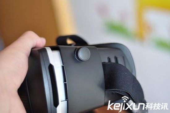 暴风魔镜将推出VR新品 20日发布号称“VR机皇”