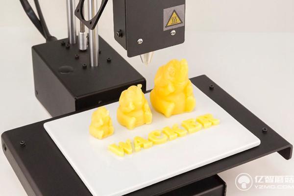 此前，已经有英国厂商可以实现扁平的传统口香糖打印，而越来越多厂商也开始掌握不同造型的糖果、甚至糕点3D打印技术。