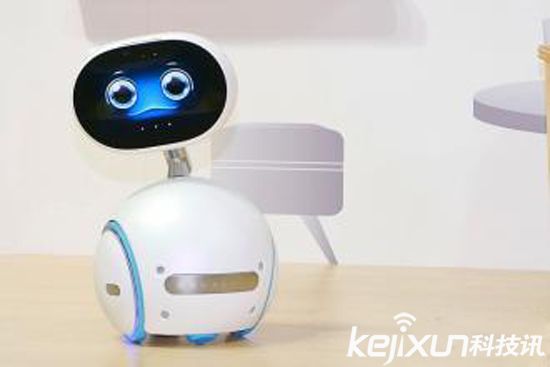 华硕家庭机器人Zenbo开年发售 售价4300元起