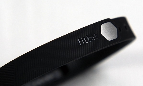 Fitbit Flex 2智能手环评测：支持游泳记录