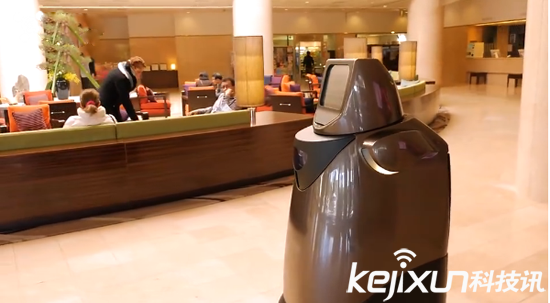 松下HOSPI(R)机器人投入使用 充当机场和酒店服务人员