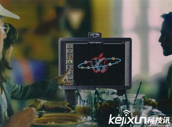 乔布斯97年设计Apple Cafe网吧 科技与用户体验兼具