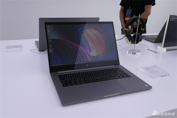 小米笔记本Pro体验：6999元如何对飙MacBook Prog