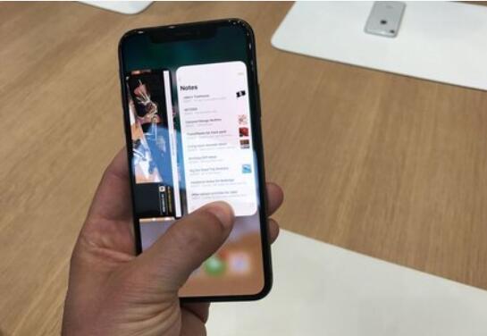 苹果iPhone X力压三星Note 8的10个方面