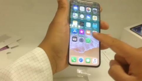 iPhone X全球首发开箱 值不值看完就明白