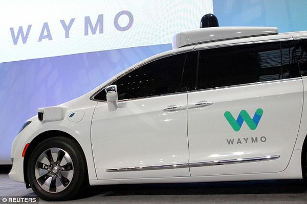 Waymo在凤凰城推出无人驾驶打车服务