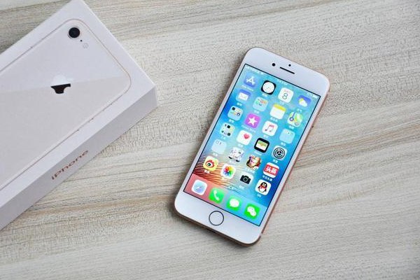 iPhone手机能用多久 一台iPhone正常能用几年？