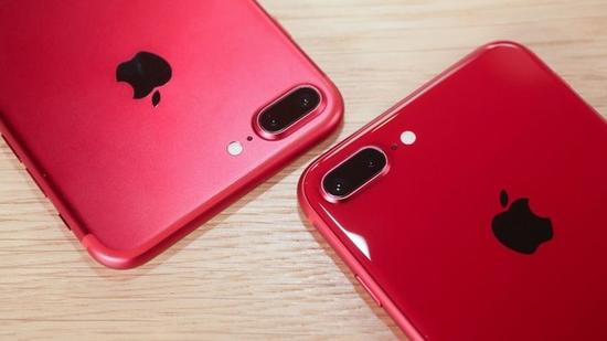 红色特别版iPhone 8/8 Plus真机上手图赏 超高回头率