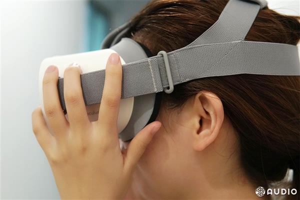 小米VR一体机体验：全景音效 巨幕影院