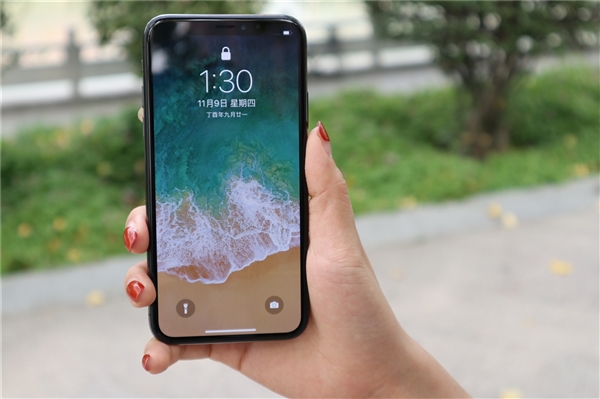 iPhone X Plus曝光：6.5英寸屏幕夸张大爆发！