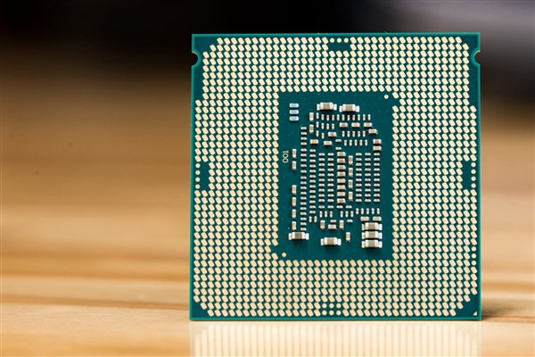 Intel酷睿i7-8565U曝光 15W低功耗加速4.6Ghz