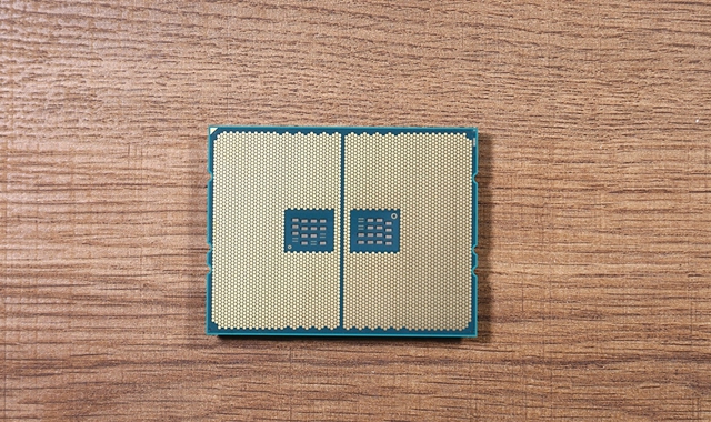 AMD线程撕裂者2990WX开箱图赏 32核最强CPU来袭！
