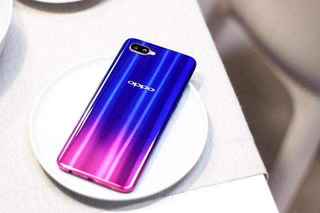 OPPO K1手势拍照使用方法教程 OPPO K1手势拍照怎么设置？