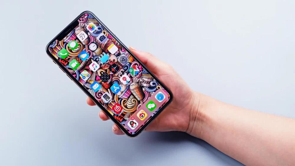 国外男子欺骗苹果官方售后换新iPhone：5年没花一分钱
