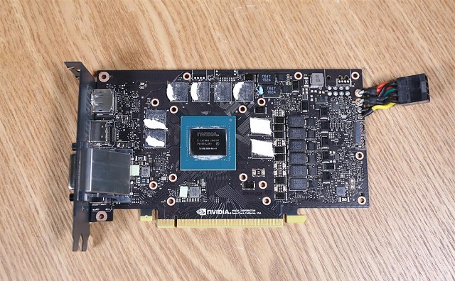 NVIDIA RTX2060做工如何 RTX2060公版显卡拆解图赏