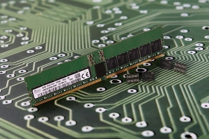 SK海力士发布首颗DDR5-6400内存芯片：采用1ynm工艺制造