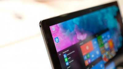 微软将与英特尔联手为双屏笔记本以及同类设备开发共同的标准