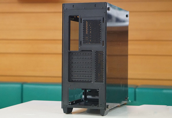 选购机箱需要注意哪些？史上最全的选购机箱全攻略