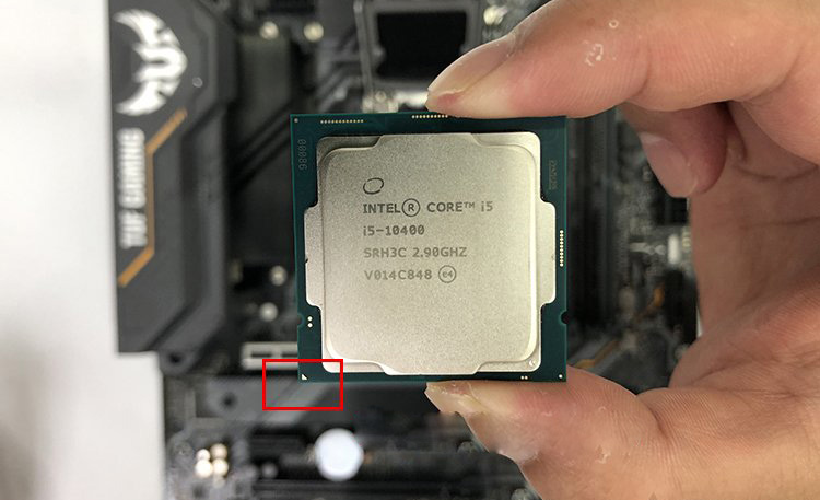 台式机CPU如何安装到主板上？intel和AMD CPU安装教程