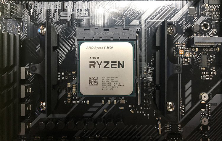 台式机CPU如何安装到主板上？intel和AMD CPU安装图解步骤教程