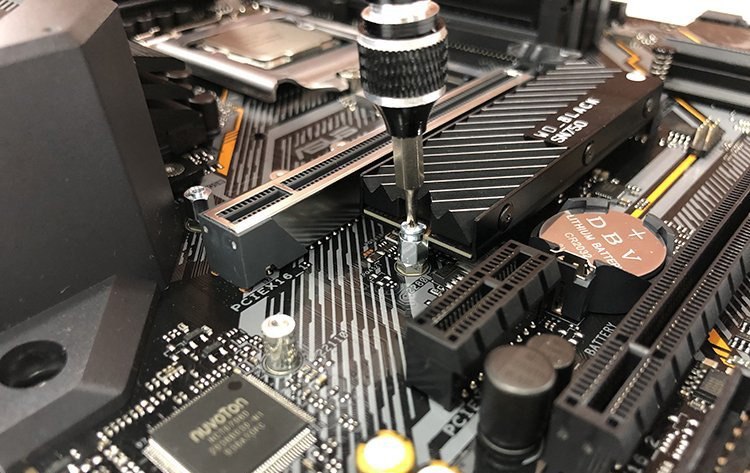 M.2固态硬盘怎么安装在台式电脑上？M.2固态硬盘SSD安装图文教程