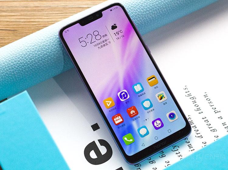 荣耀畅玩8A手机配置参数介绍与真机图赏