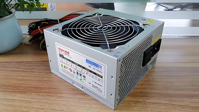 电脑电源功率越大越好吗？电脑电源功率怎么选？