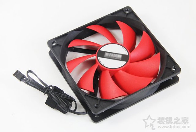 硬件知识科普:2针、3针、4针接口的散热风扇的区别是什么?