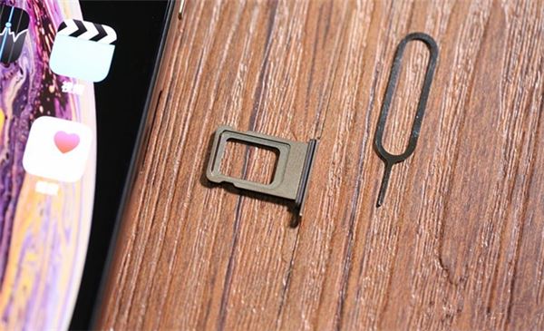 iphone XS max怎么装卡/插卡？iphone XS max安装SIM卡教程