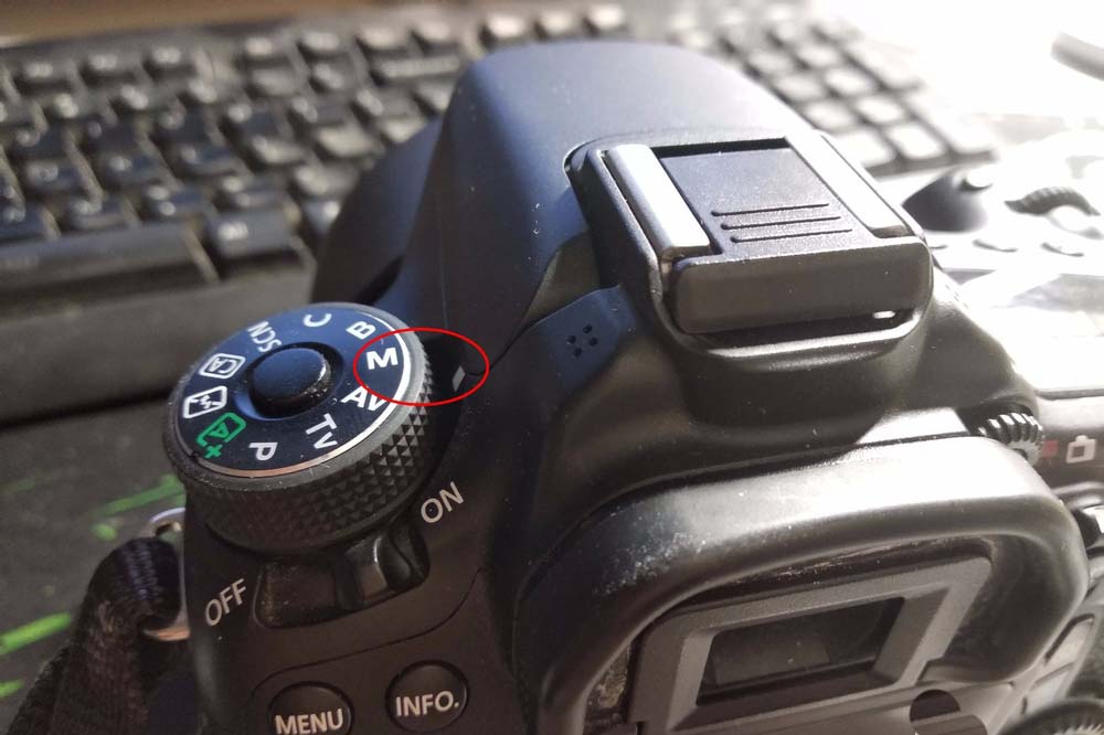 佳能单反相机70D调节ISO感光度/光圈/快门的教程