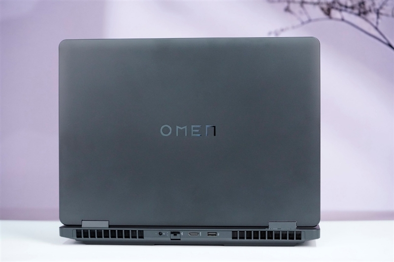 OMEN暗影精灵11游戏本评测：14代酷睿宝刀不老 配合RTX 50系显卡性价比凸显