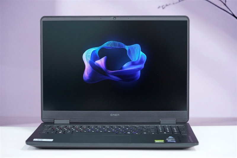 OMEN暗影精灵11游戏本评测：14代酷睿宝刀不老 配合RTX 50系显卡性价比凸显