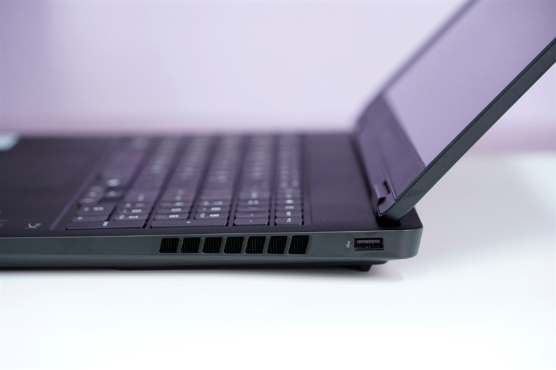 OMEN暗影精灵11游戏本评测：14代酷睿宝刀不老 配合RTX 50系显卡性价比凸显