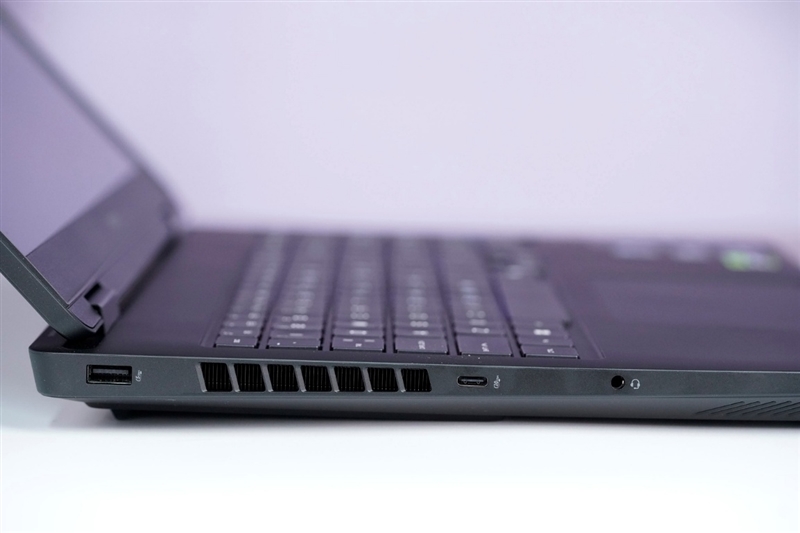 OMEN暗影精灵11游戏本评测：14代酷睿宝刀不老 配合RTX 50系显卡性价比凸显