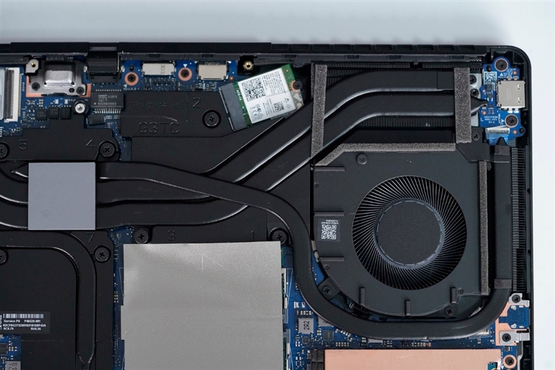 OMEN暗影精灵11游戏本评测：14代酷睿宝刀不老 配合RTX 50系显卡性价比凸显