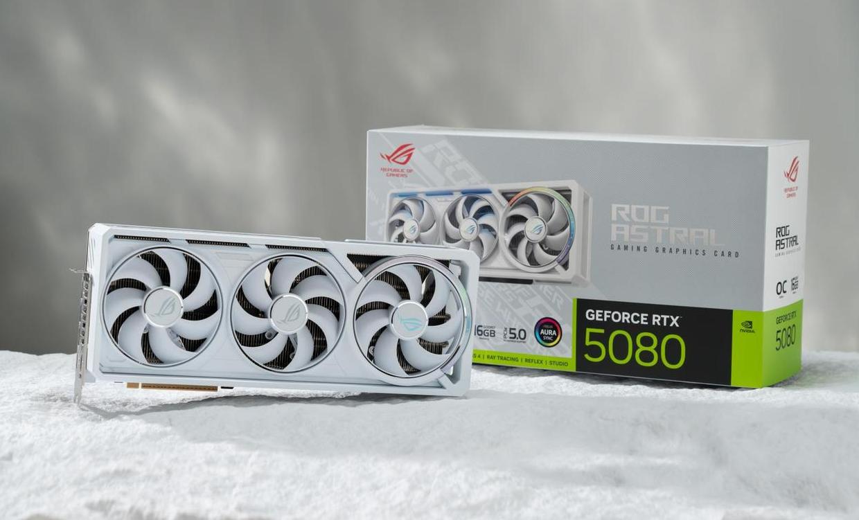 ROG ASTRAL RTX508 O16G WHITE显卡测评